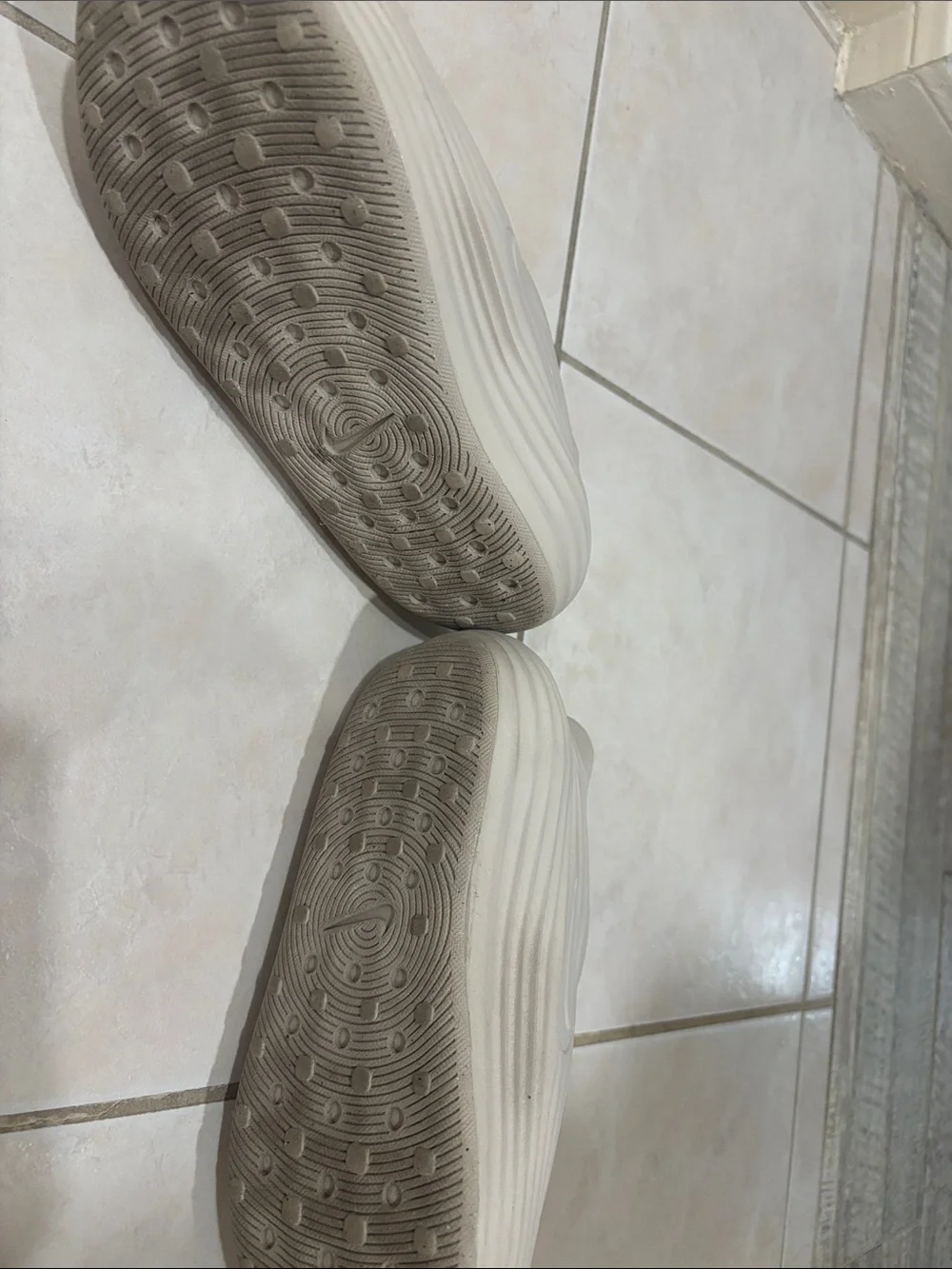 Nike Men’s Foam Water Shoes in Cream/Off-White